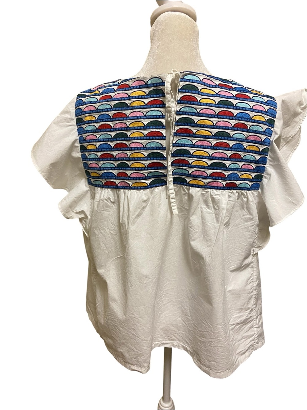 WHIT TWO Anthropologie Embroidered Flutter Sleeve Top White Rainbow Yoke Size LP - Picture 9 of 16